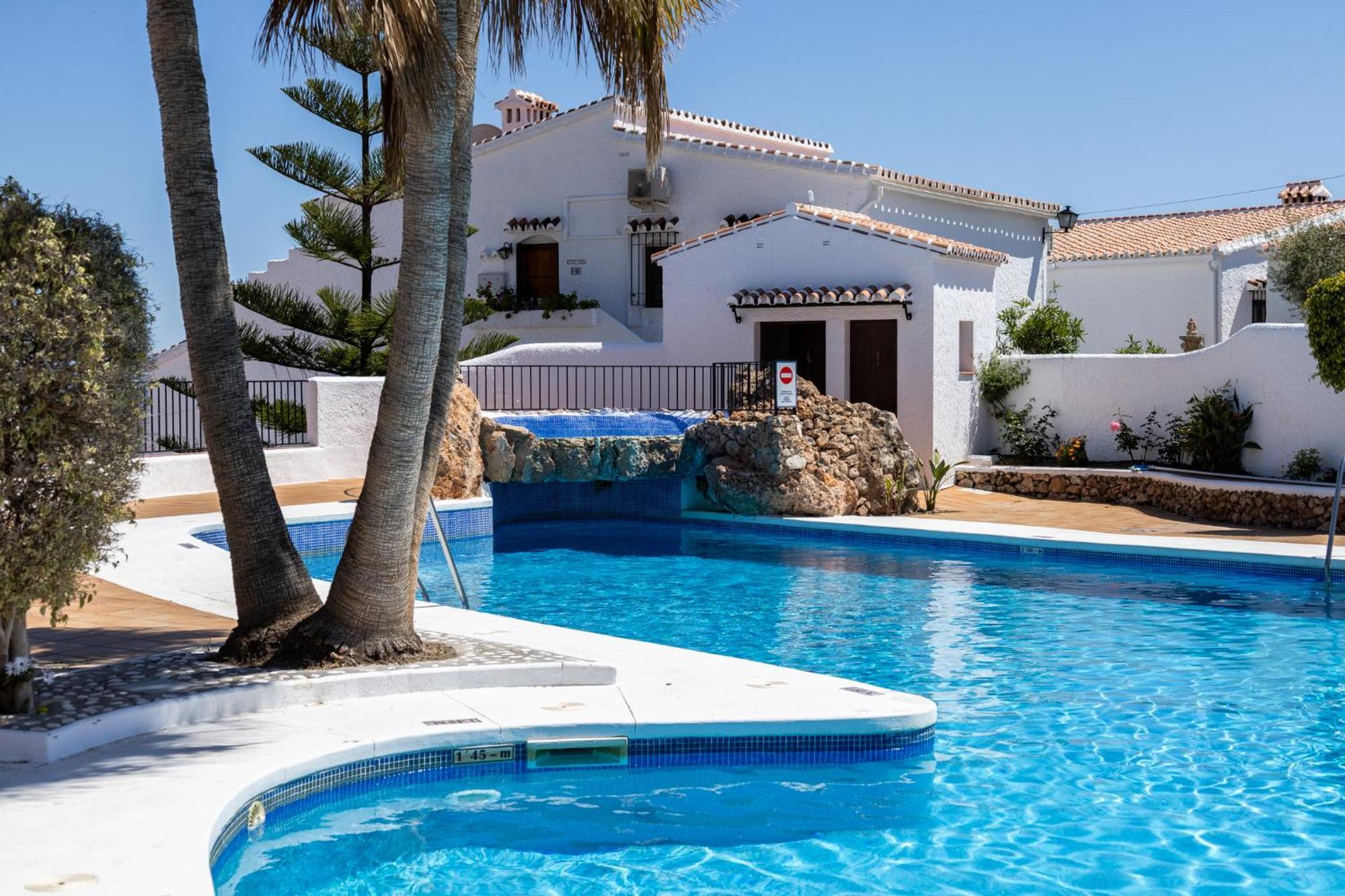 Capistrano Village B, 1 Bedroom + Free Wi-Fi Nerja Luaran gambar