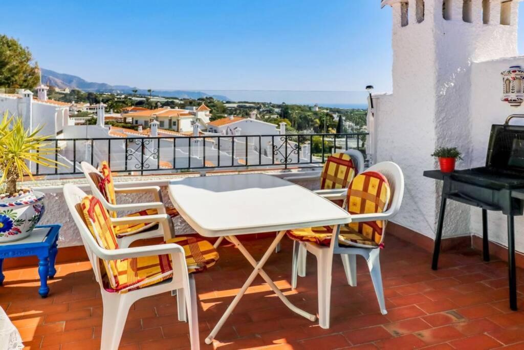 Capistrano Village B, 1 Bedroom + Free Wi-Fi Nerja Luaran gambar