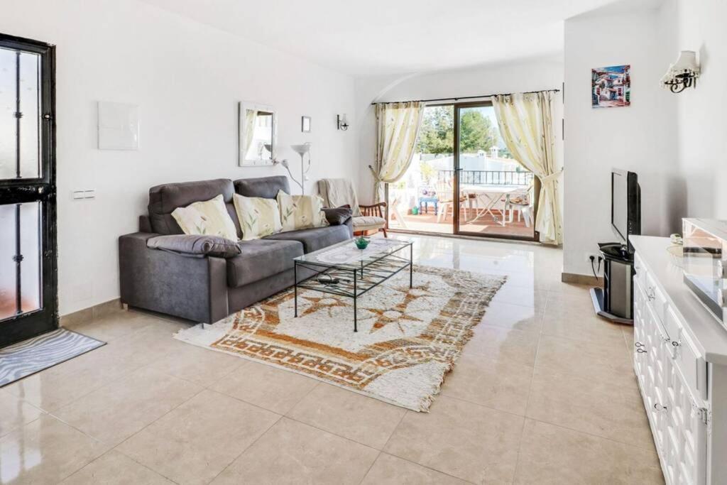 Capistrano Village B, 1 Bedroom + Free Wi-Fi Nerja Luaran gambar